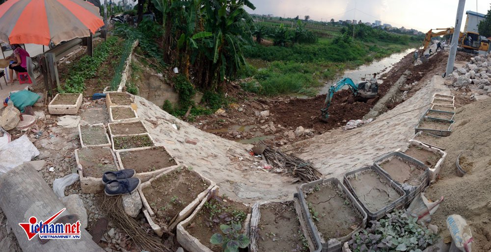 Hà Nội: Đường chưa bàn giao đã sạt lở cả chục mét sau 1 trận mưa