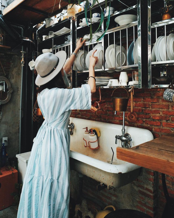 Muốn dáng mảnh mai cao ráo tức thì, bạn chỉ cần diện đồ kẻ sọc là xong ngay!