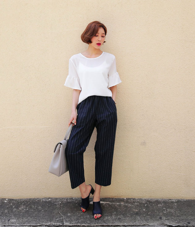 Muốn dáng mảnh mai cao ráo tức thì, bạn chỉ cần diện đồ kẻ sọc là xong ngay!