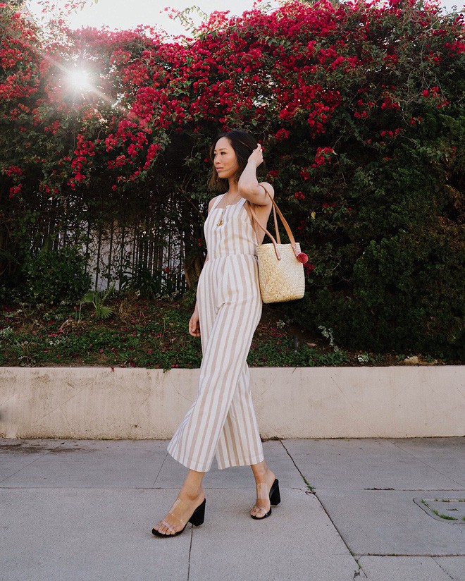 Muốn dáng mảnh mai cao ráo tức thì, bạn chỉ cần diện đồ kẻ sọc là xong ngay!