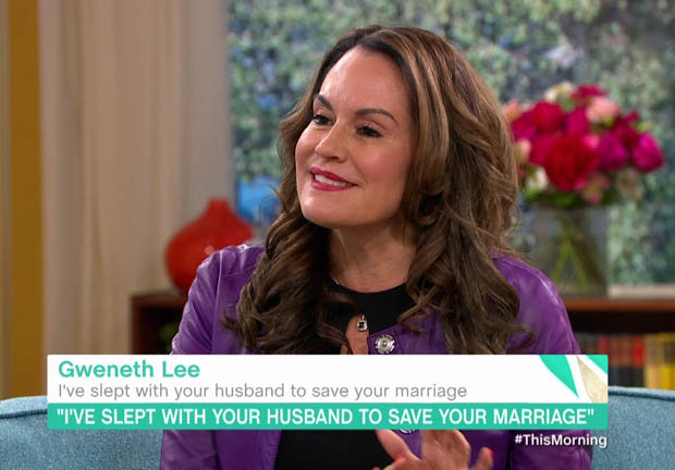 Cô bồ tự hào khoe chiến tích lên giường với 100 đàn ông có vợ