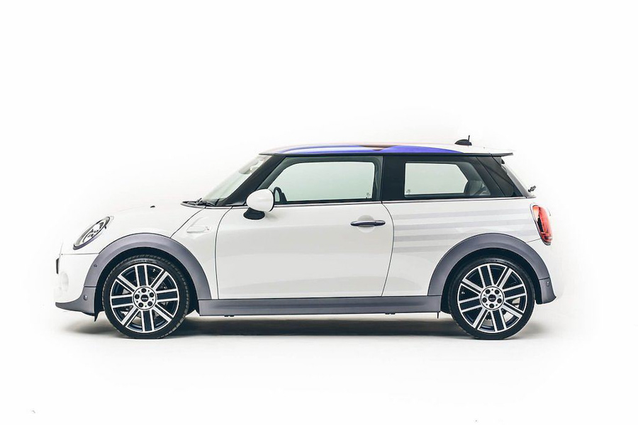 MINI giới thiệu Cooper S đặc biệt mừng đám cưới Hoàng gia Anh MINI giới thiệu Cooper S đặc biệt mừng đám cưới Hoàng gia Anh
