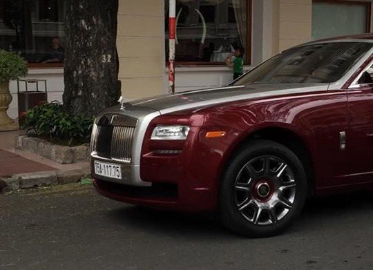 Đại gia Huế chơi Rolls-Royce Ghost biển ngũ quý 1 hơn 11 tỷ đồng
