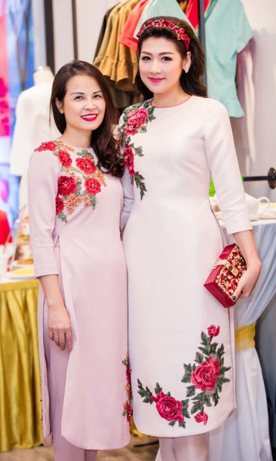 Những bà mẹ hài hước của sao Việt chiếm trọn tình cảm người hâm mộ