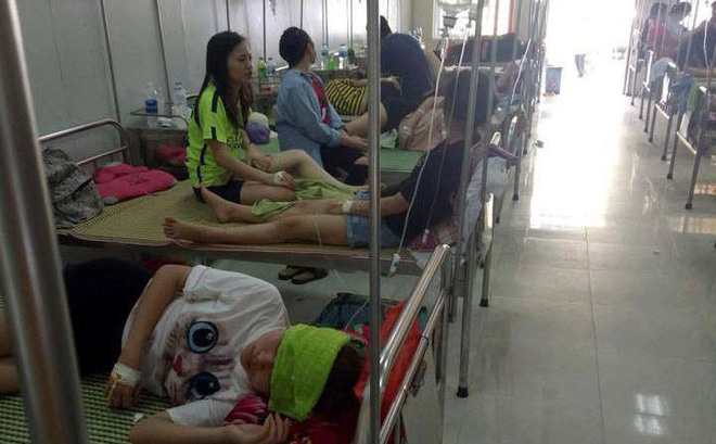 Hơn 70 sinh viên sư phạm bị ngộ độc