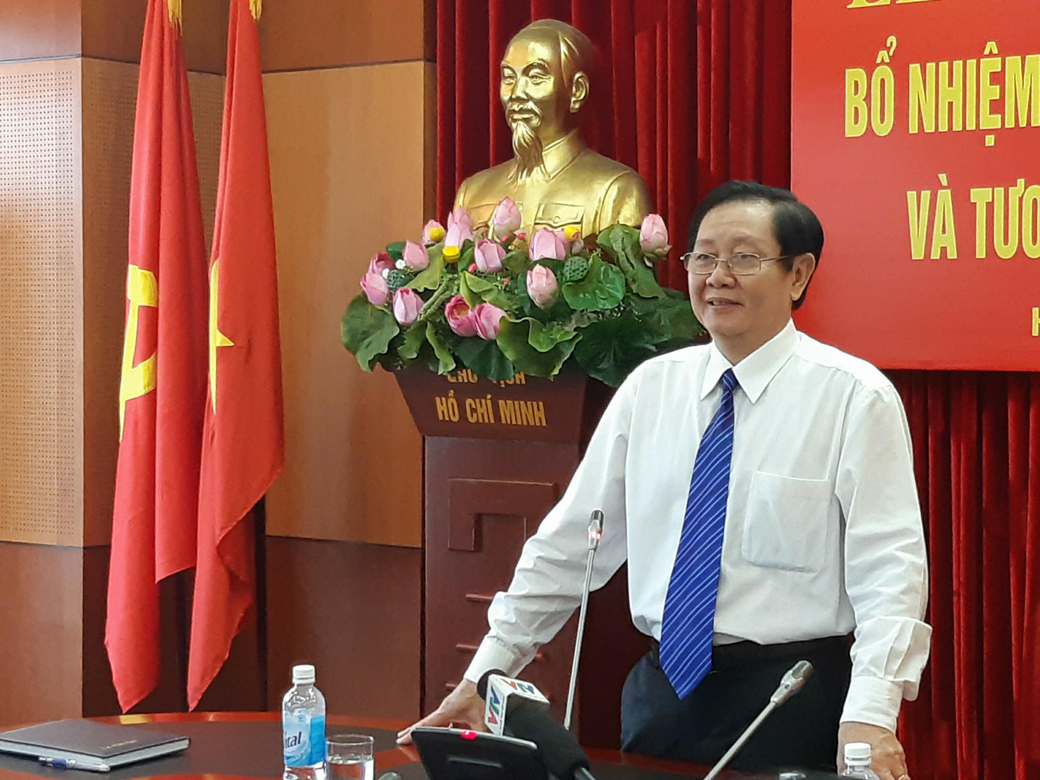 Bộ Nội vụ bổ nhiệm 4 vụ phó ngay sau khi trúng tuyển