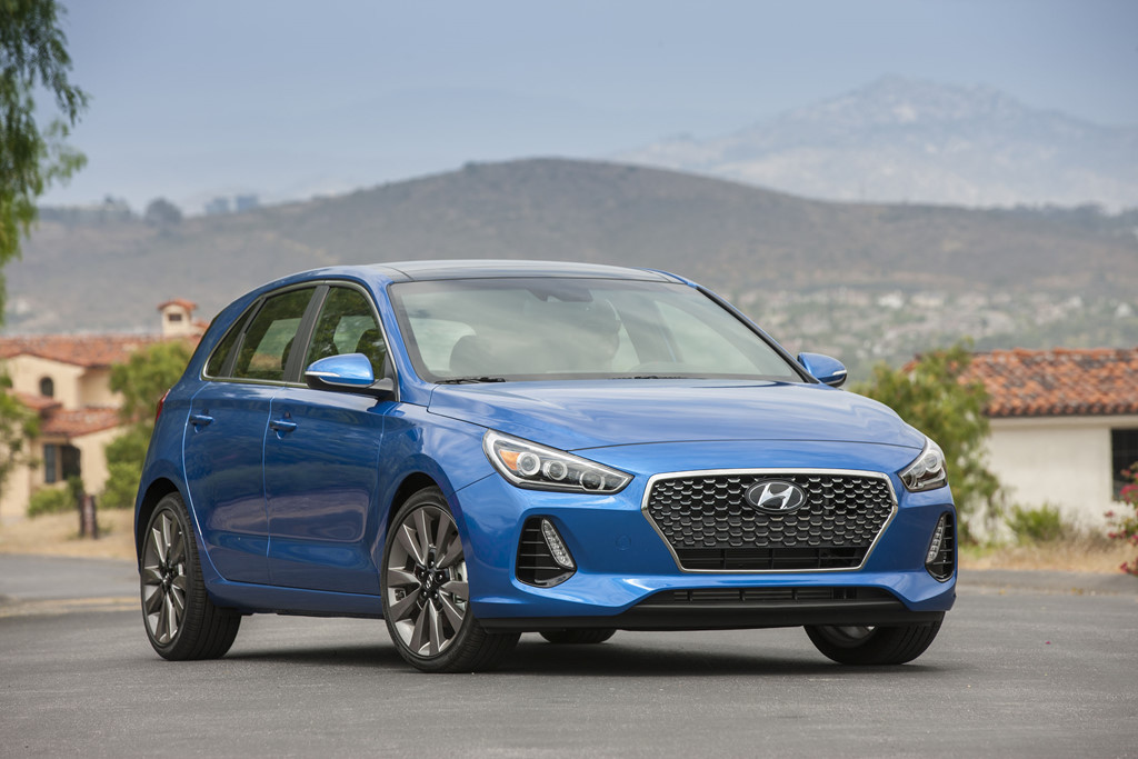 9 ‘xế hộp’ tốt nhất tầm giá 30.000 USD tại Mỹ