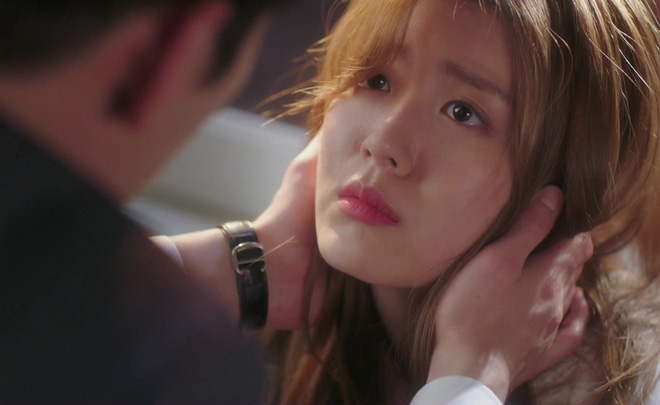 Màn trả thù ngọt ngào mà cao tay dành cho gã đàn ông tham giàu và kẻ từng cướp người yêu người khác