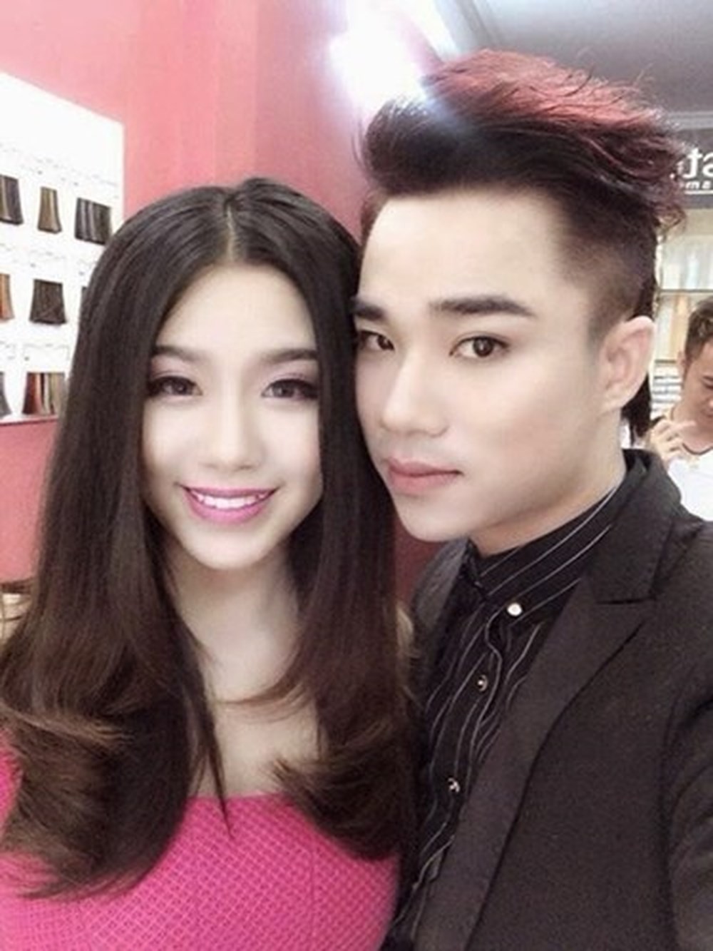 Linh Miu, Hữu Công thi nhau dùng Facebook cá nhân để công kích, tố người kia đánh đập, phản bội, dùng scandal để PR MV mới