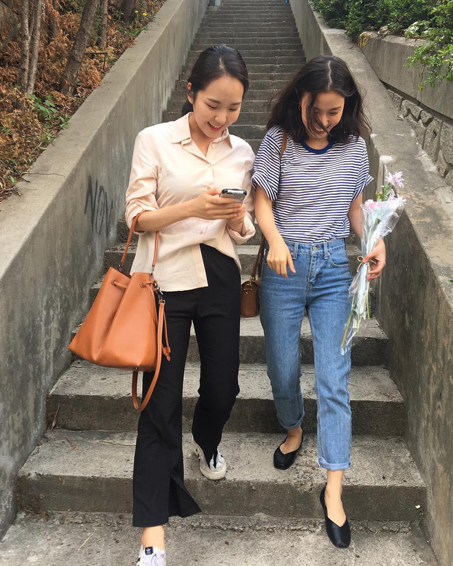 Chút biến tấu giúp cho chiếc áo phông đơn giản trở nên thu hút ngay tức thì