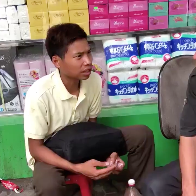 Hoạ vô đơn chí: Thanh niên phụ hồ 18 ngày được 500k, bắt xe ôm ra bến để về nhà thì bị lừa mất sạch