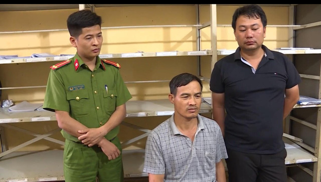 Nghi can thứ 2 giết hai cha con ở Hưng Yên ra đầu thú