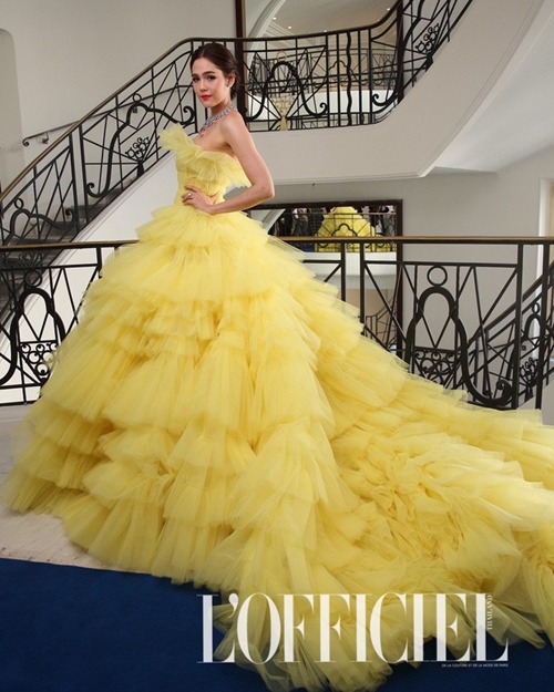 Phạm Băng Băng Thái mang váy áo xa xỉ lấn át tất cả tại Cannes