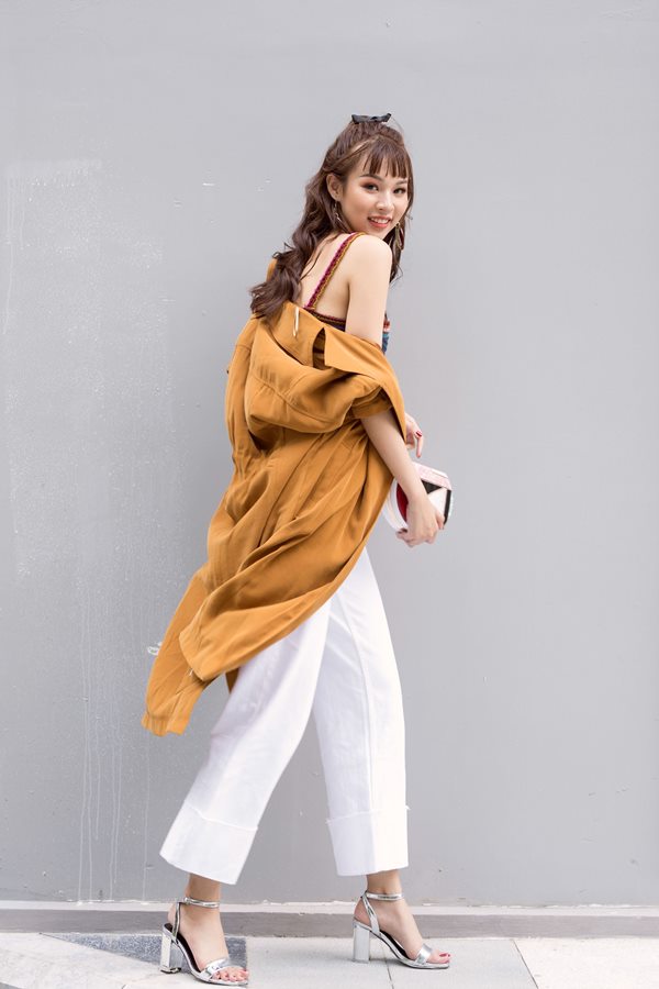 Phí Phương Anh gợi ý thời trang búp bê xuống phố