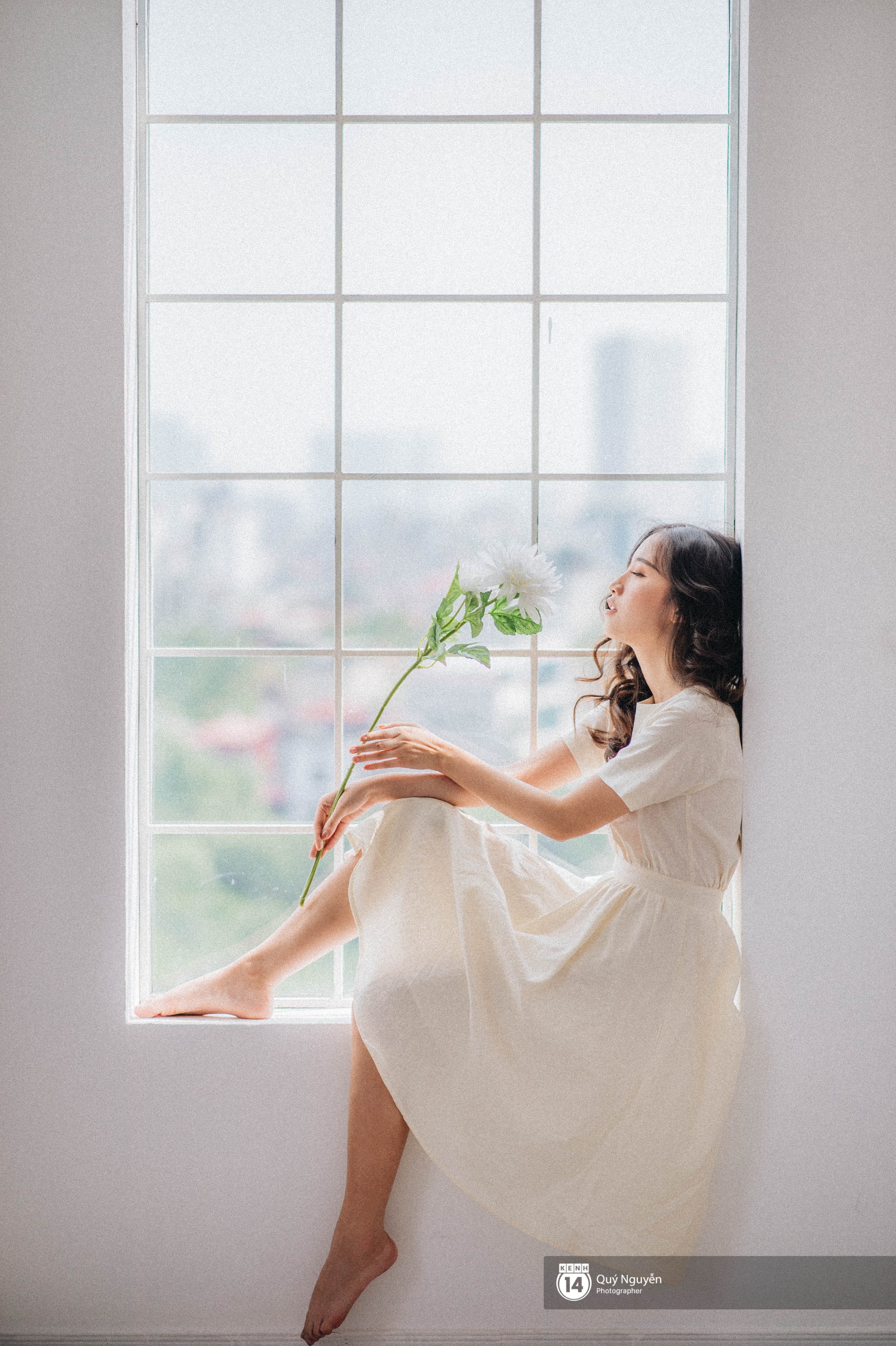 Gặp gỡ cô bạn Á khôi của Học viện Ngoại giao với nhan sắc trong trẻo tựa nàng thơ