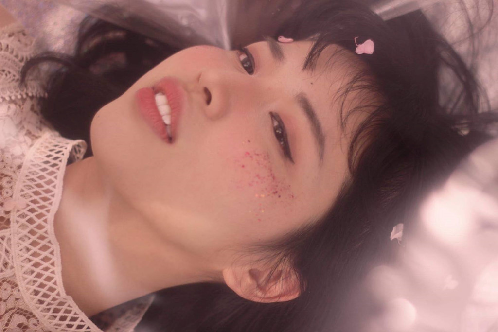 Em họ Hương Giang Idol cao 1,69 m giỏi tiếng Anh, là giảng viên ĐH