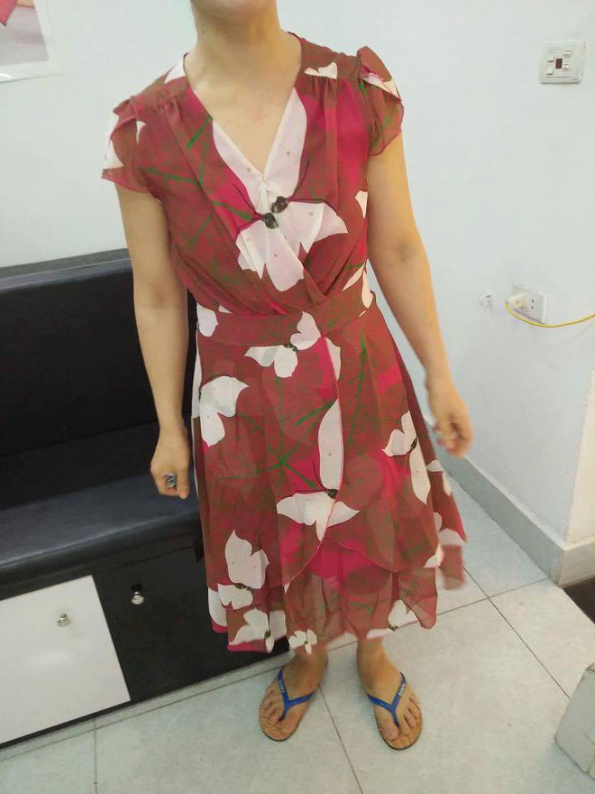 Đăng đàn khoe chiến tích giật tiền từ tay shipper vì nhận váy mua online không đúng mẫu, cô gái không ngờ bị mắng rẽ sóng