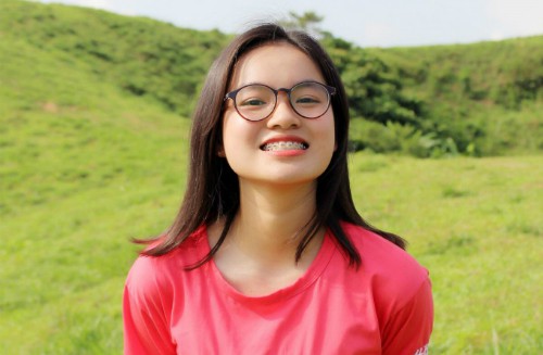 4 cô bạn vừa nhận học bổng tiền tỷ du học Mỹ chứng minh: Con gái thời nay giỏi và xinh hết phần thiên hạ