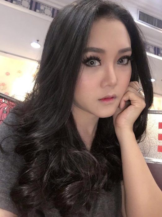 Chân dung nàng dâu đang làm xôn xao cõi mạng: Đi làm cả ngày để việc nhà mẹ chồng lo tất vẫn mắng mỏ nặng lời Chân dung nàng dâu đang làm xôn xao cõi mạng: Đi làm cả ngày để việc nhà mẹ chồng lo tất vẫn mắng mỏ nặng lời