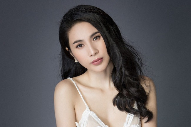 Thủy Tiên chính thức lên tiếng về chuyện mang thai lần 2 Thủy Tiên chính thức lên tiếng về chuyện mang thai lần 2