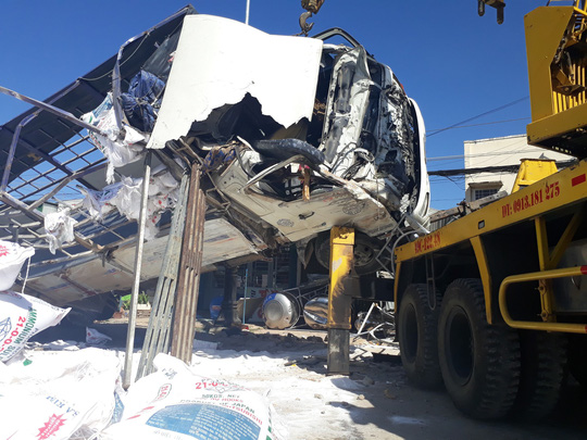 Vụ tai nạn thảm khốc khiến 5 người chết, xe tải không mất thắng