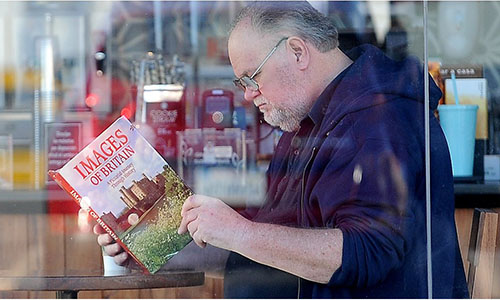 Hôn thê của Hoàng tử Harry xác nhận bố không dự đám cưới