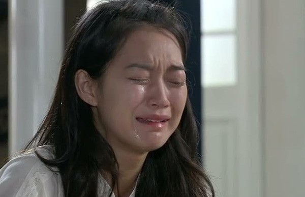 Vì qua tin tưởng bạn thân, tôi đã để cô ấy nẫng tay trên, mất cả người yêu và đám cưới