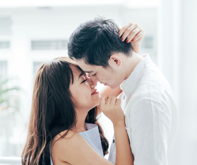 Theo người yêu điểm 10 về ra mắt tính chuyện cưới xin, nhưng tôi lập tức hủy hôn sau khi thấy tấm hình giấu dưới gối