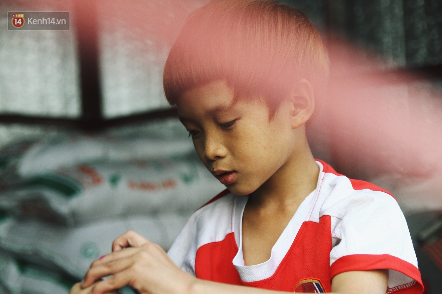 Người mẹ nghèo sinh 14 đứa con ở Hà Nội: Cố gắng tích góp để lỡ nằm xuống còn có cỗ quan tài, chứ chẳng phiền các con