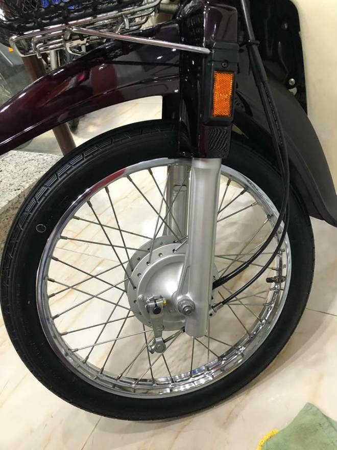 Cận cảnh Honda Dream II Thái Lan thét giá 1,2 tỷ đồng