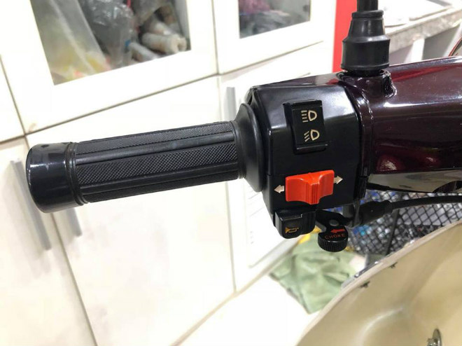 Cận cảnh Honda Dream II Thái Lan thét giá 1,2 tỷ đồng