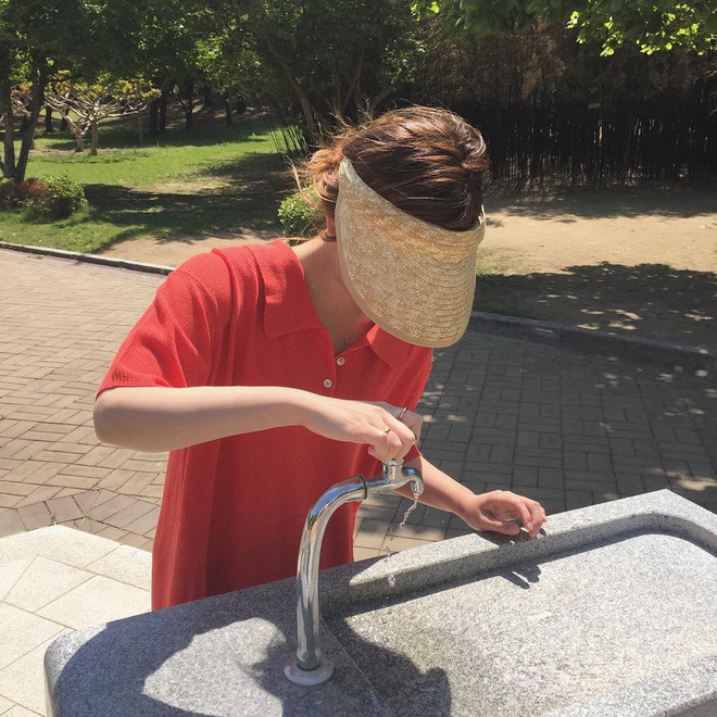4 kiểu mũ không chỉ để che nắng mà còn để diện cùng đồ gì cũng đẹp khỏi chê hè này 4 kiểu mũ không chỉ để che nắng mà còn để diện cùng đồ gì cũng đẹp khỏi chê hè này