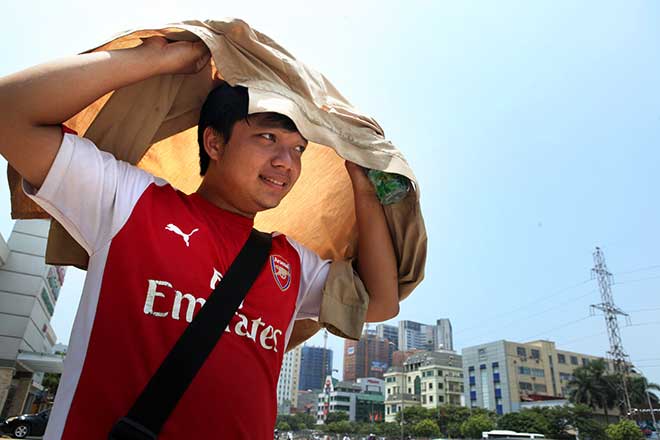 Cuối tuần miền Bắc vẫn oi nóng, mở mắt ra là thấy nắng