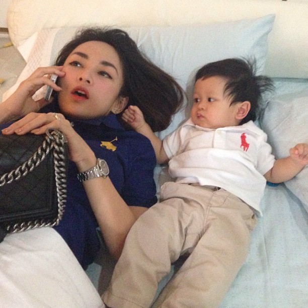 Mẹ trẻ tích cóp mua điều hòa lắp vào phòng riêng, em chồng về thản nhiên cướp mất và cái kết bất ngờ