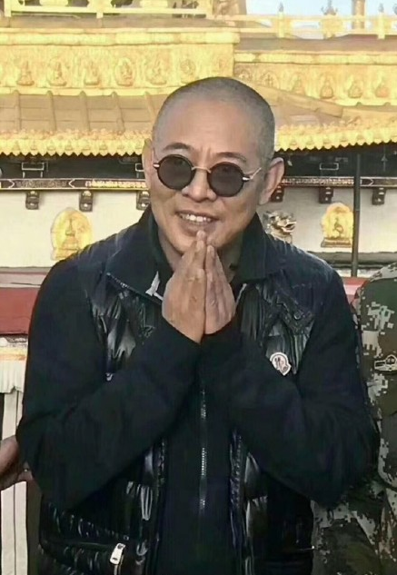 Không thể tin nổi hình ảnh già như ông lão 80 tuổi này lại chính là Lý Liên Kiệt