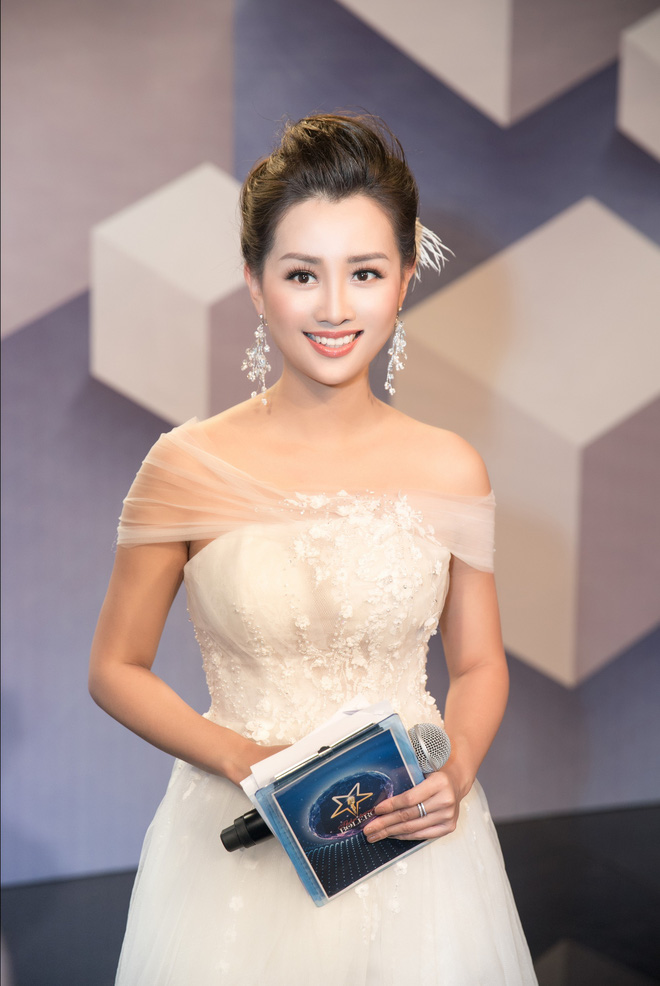 MC VTV Quỳnh Chi: Chi tiền tỷ mua đồ hiệu và nói rõ chuyện yêu đồng giới với Thùy Dung