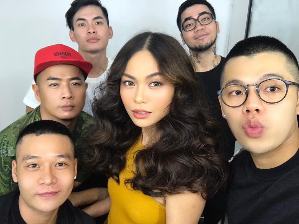 Stylist nổi tiếng Trần Tiến Đạt (Mì Gói) đột ngột ra đi ở tuổi 27 vì tràn dịch màng phổi Stylist nổi tiếng Trần Tiến Đạt (Mì Gói) đột ngột ra đi ở tuổi 27 vì tràn dịch màng phổi