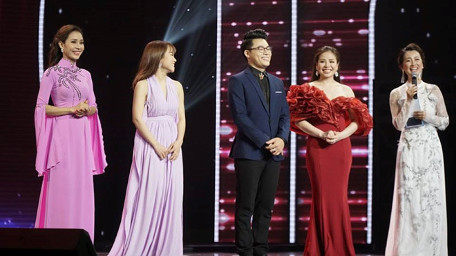 Học trò HLV Ngọc Sơn đăng quang Quán quân Thần tượng Bolero 2018