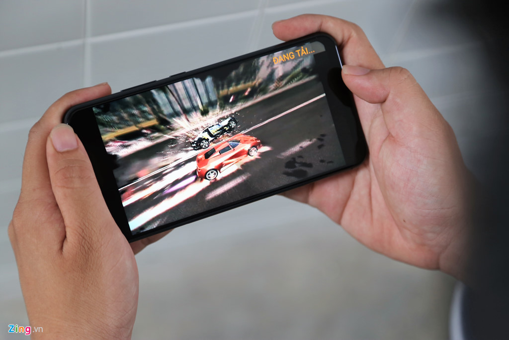 Zenfone 5 2018 về Việt Nam với giá 8 triệu đồng