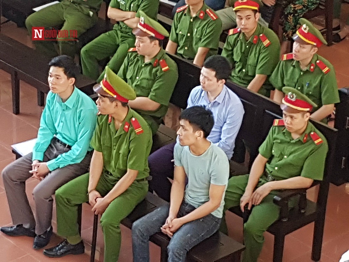 Vụ xét xử bác sĩ Hoàng Công Lương: Những câu hỏi ám ánh người nghe - 1 Vụ xét xử bác sĩ Hoàng Công Lương: Những câu hỏi ám ánh người nghe - 1