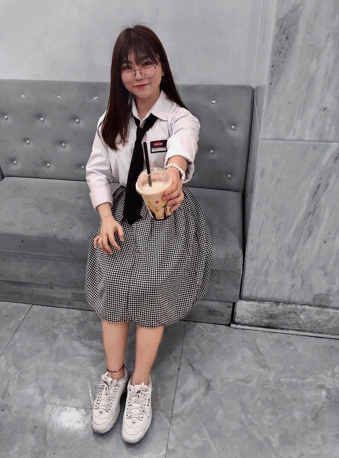 Dậy thì thành công, nữ sinh ngậm ngùi công khai ảnh quá khứ để dân mạng ngừng tranh cãi Dậy thì thành công, nữ sinh ngậm ngùi công khai ảnh quá khứ để dân mạng ngừng tranh cãi