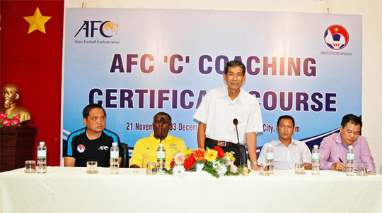 Người trong cuộc nói gì về cuộc họp dung tục của quan chức VFF và VPF?