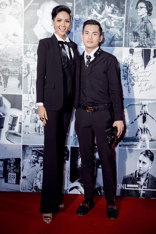 Ở tuổi 27, tại sao Mì Gói được nhiều sao hạng A yêu mến và nể phục tài năng?