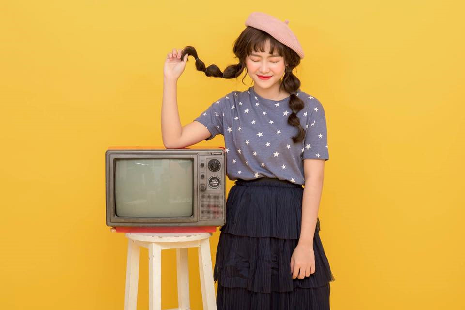 Nữ chính xinh đẹp trong MV mới của Isaac là ai?