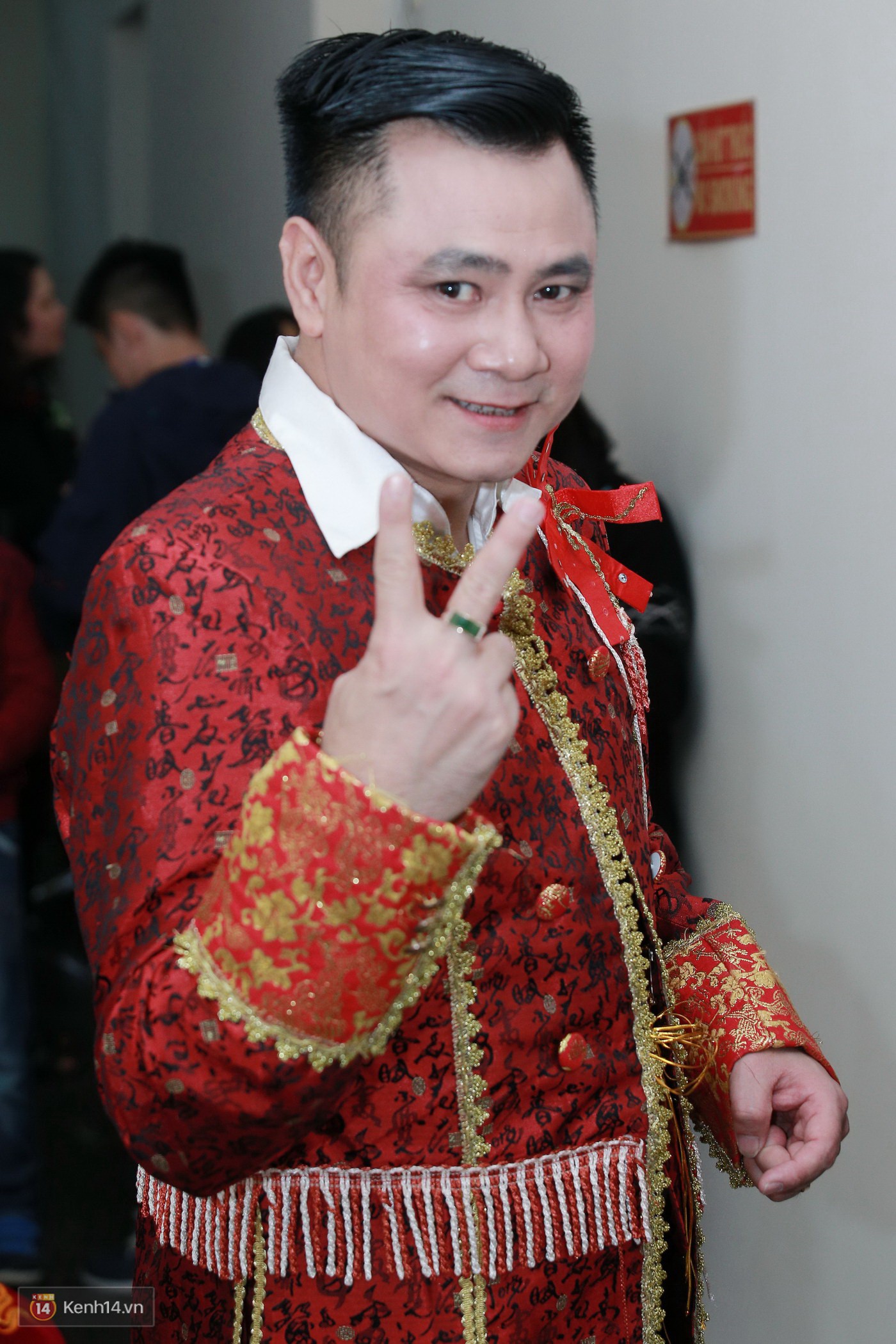 Quá khứ ít ai biết của các danh hài: Vân Dung lọt Top 15 Hoa hậu, Tự Long từng chạy xe ôm kiếm sống