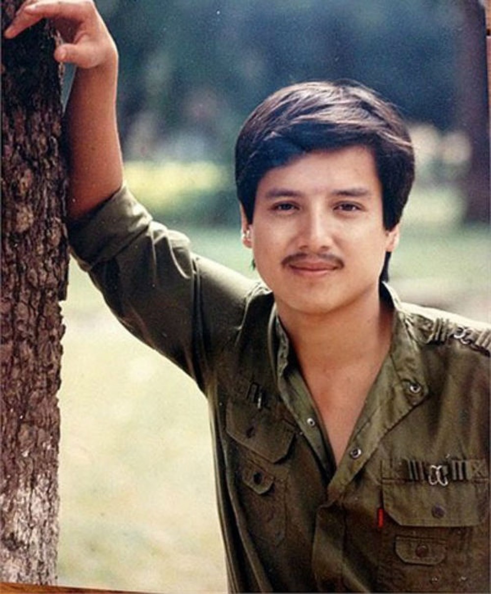 Quá khứ ít ai biết của các danh hài: Vân Dung lọt Top 15 Hoa hậu, Tự Long từng chạy xe ôm kiếm sống