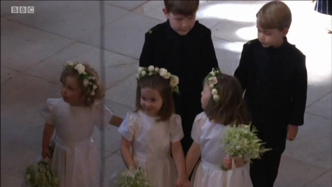 Dàn phù dâu phù rể nhí xinh như thiên thần trong đám cưới hoàng gia, Hoàng tử George và Công chúa Charlotte quá đáng yêu
