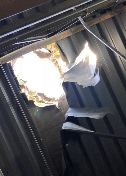 Trực thăng Mỹ thả hộp đạn thẳng xuống... trường tiểu học