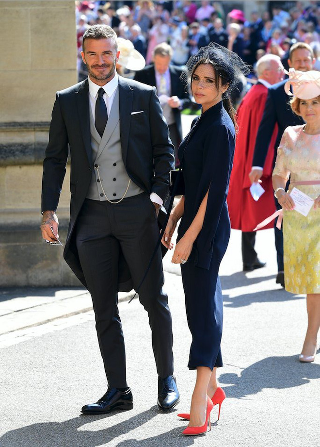 Vợ chồng Beckham quá đẹp và sang chảnh, chiếm trọn spotlight của dàn khách mời tại đám cưới Hoàng gia Vợ chồng Beckham quá đẹp và sang chảnh, chiếm trọn spotlight của dàn khách mời tại đám cưới Hoàng gia