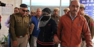 Nhẫn tâm bán vợ lấy 500 con cá ăn cho thỏa cơn thèm